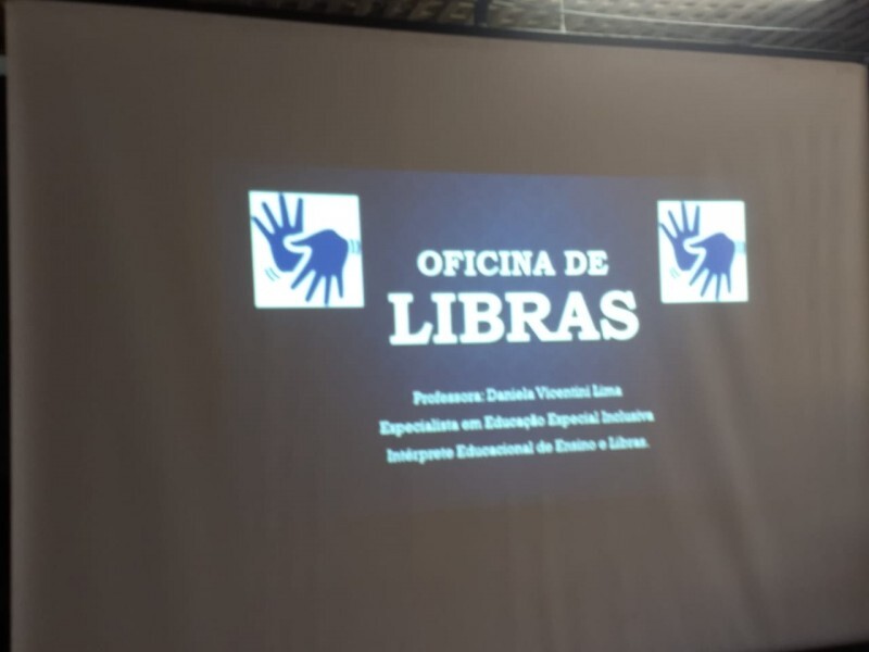 oficina-de-libras-na-escola-dinarte-silveira-martins