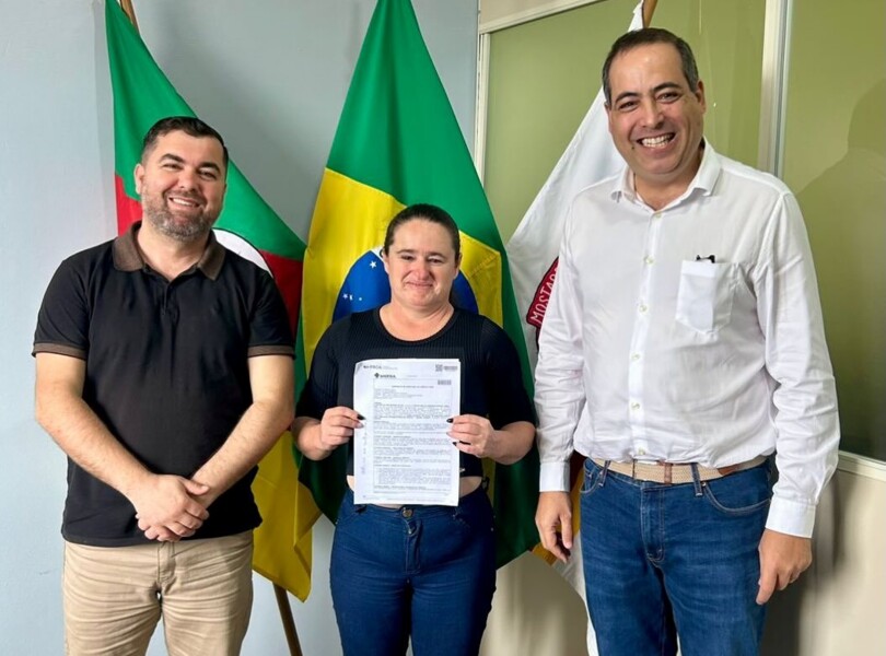 assinatura-do-contrato-do-programa-agrofamilia
